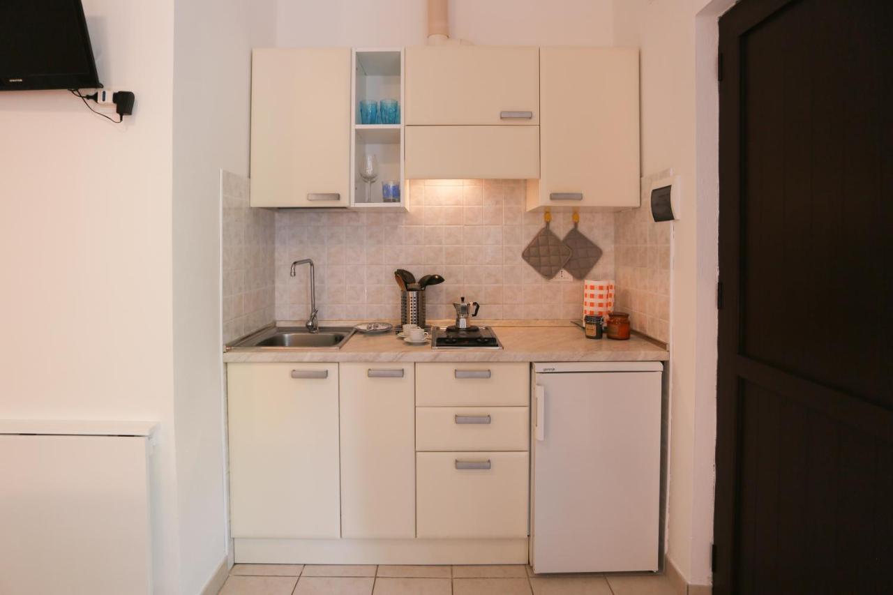 Apartments Eugenio Turizam Soline  Εξωτερικό φωτογραφία