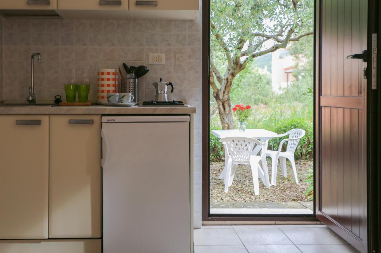 Apartments Eugenio Turizam Soline  Εξωτερικό φωτογραφία