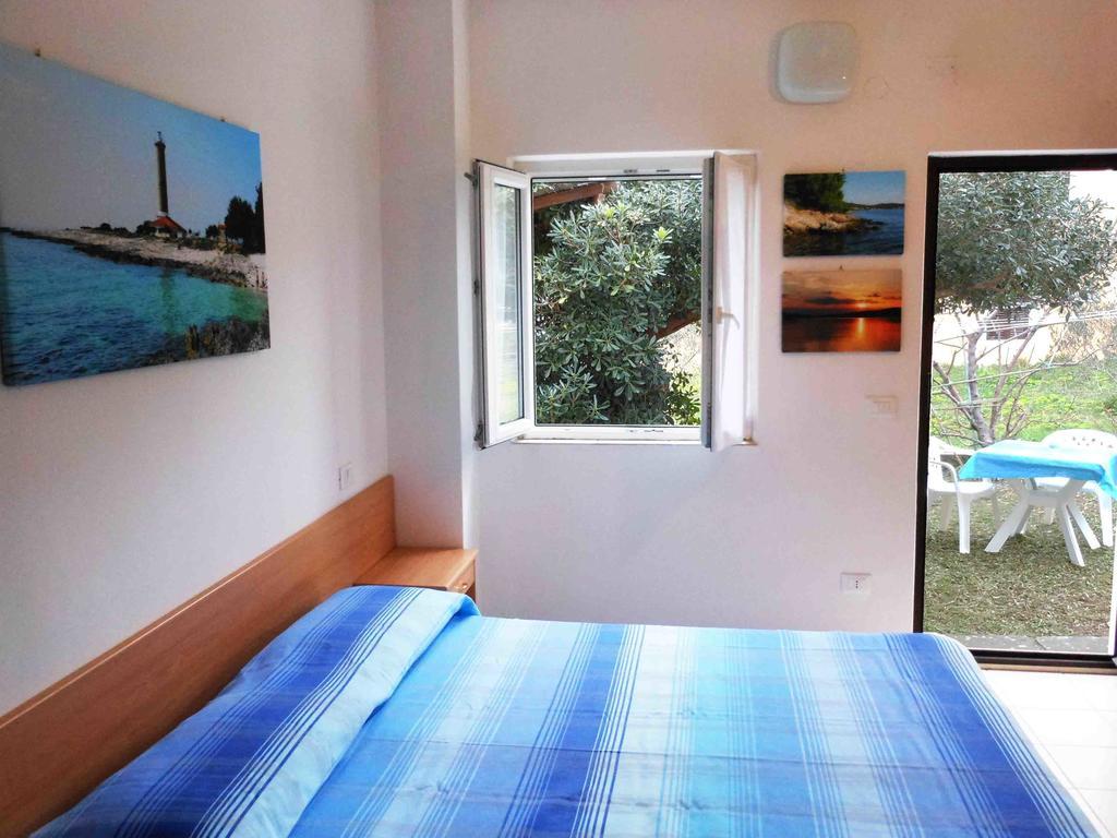 Apartments Eugenio Turizam Soline  Δωμάτιο φωτογραφία